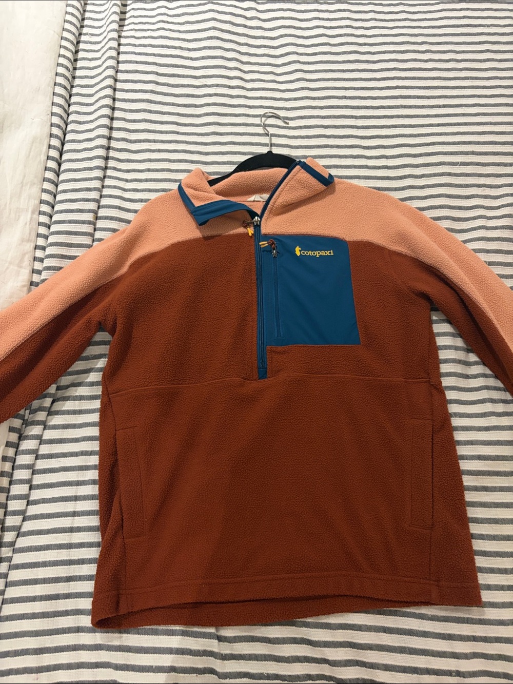 Cotopaxi Two-Tone Pullover Fleece in Rust, Peach & Teal